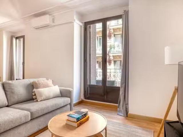 ¡Renta! C. de Monteleón, Trafalgar 3 Bedroom 3 Bath