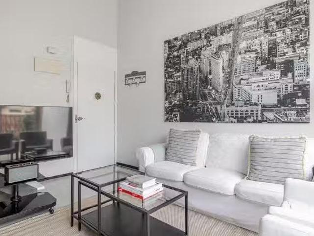 Bonito Calle del Ángel, Barrio de La Latina 2 Bedroom 1 Bath