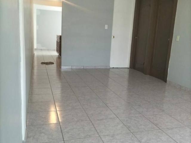 Acogedor departamento con jardín en Villa de las Flores