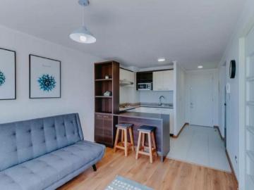 Apartamento en venta en Avenida Pedro Montt, Almendral - Estacionamiento