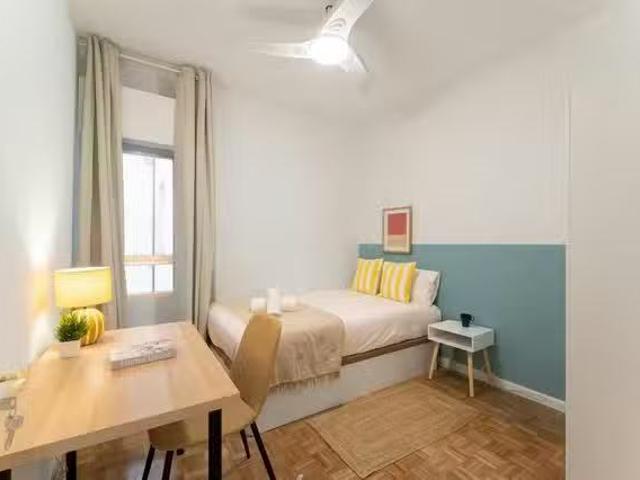¡Recién llegado! Habitación en Avenida de la Ciudad de Barcelo.