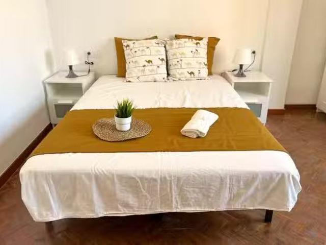¡Oferta! Habitación en Avinguda de la Constitució