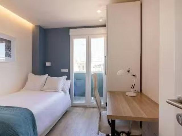 Único Habitación en Avinguda del Cardenal Benlloch, Mestalla