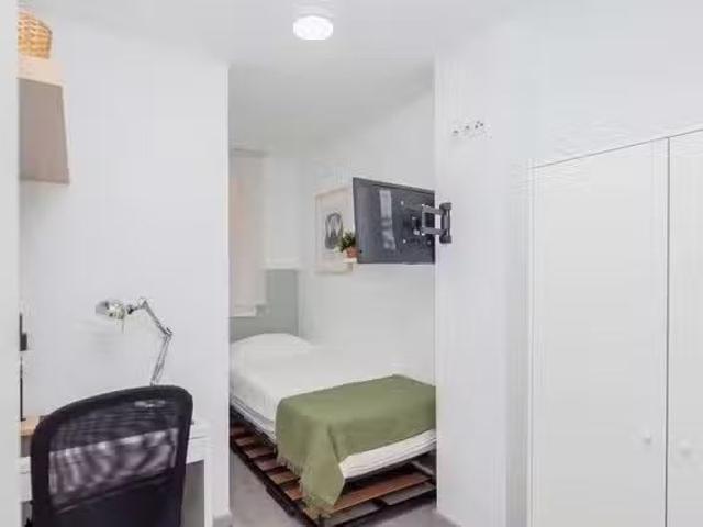¡Renta! Habitación en Avinguda del Port