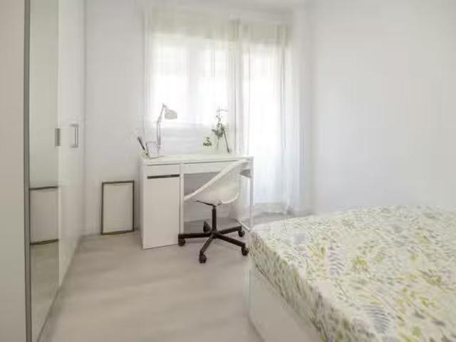 ¡Renta! Habitación en Avinguda del Primat Reig, Sant Antoni