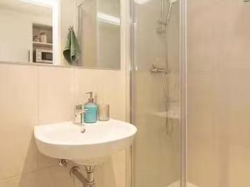 Bonito Habitación en C. Fernando Población, 2 22, 37007 Salama.