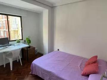 Encantador Habitación en Calle Maestra María Maroto, Vista Ale.