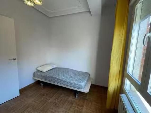 ¡Recién llegado! Habitación en Calle Marqués Mirasol