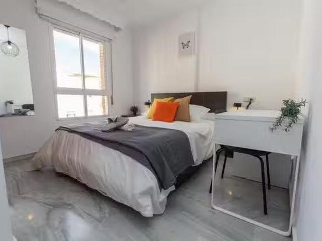 ¡Renta! Habitación en Calle Martínez de la Rosa, Suárez