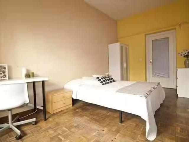 Nuevo Habitación en Calle Mesón de Paredes, Embajadores