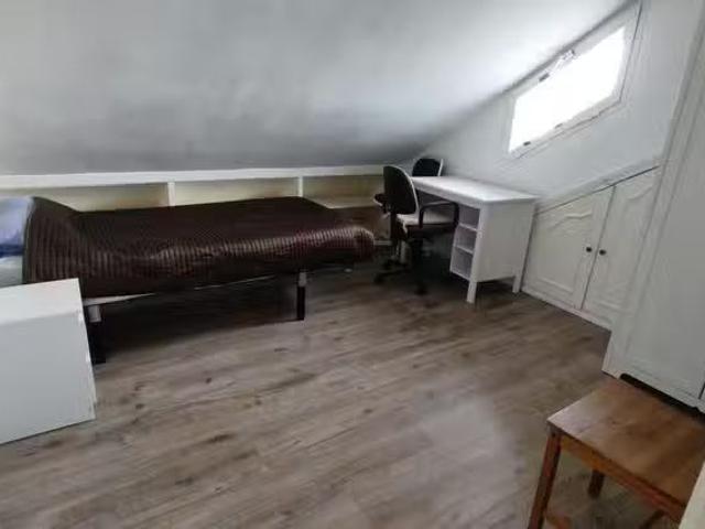 ¡En alquiler! Habitación en Calle Burgos, La Cabaña