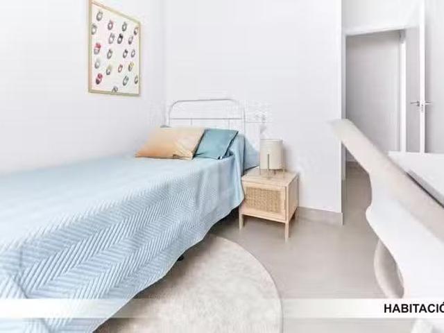 Acogedor Habitación en Calle Clemente Hidalgo, Nervión