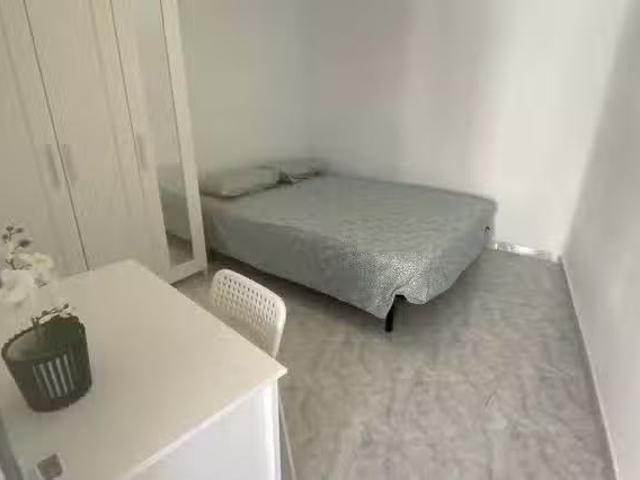 Barato Habitación en Calle de María Antonia