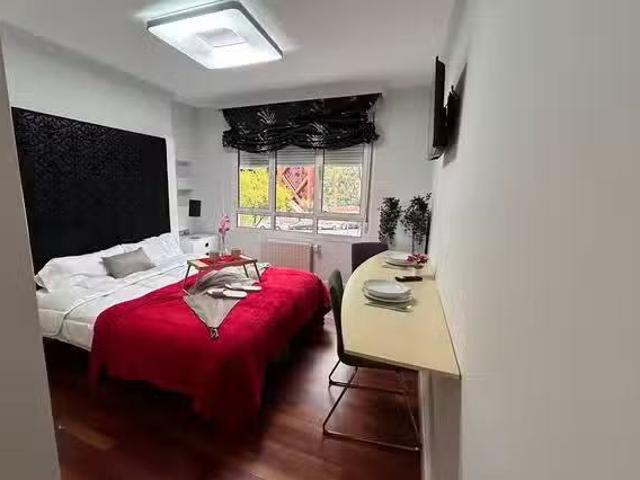 Barato Habitación en Calle de Arturo Soria, Ciudad Lineal