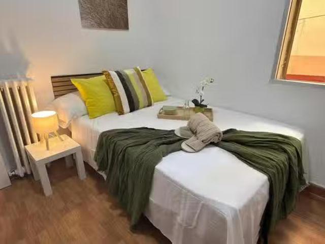 ¡Oferta! Habitación en Calle de Burgos, Tetuán