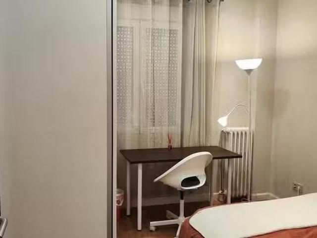 Único Habitación en Calle de Bravo Murillo, Cuatro Caminos