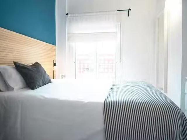 ¡Recién llegado! Habitación en Calle de Francisco Silvela, Pro.