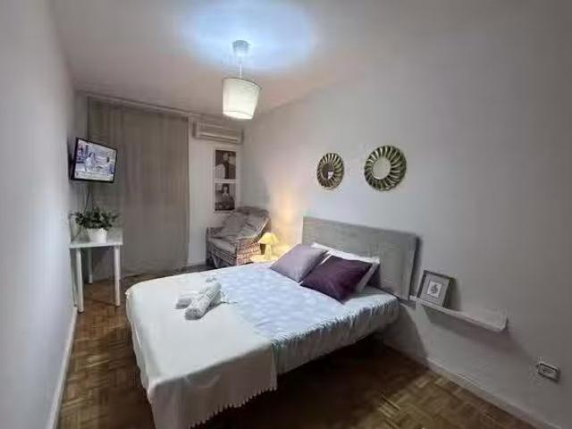 Bonito Habitación en Calle de Gregorio Navas
