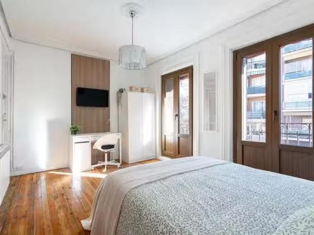 ¡Recién llegado! Habitación en Calle de López de Hoyos