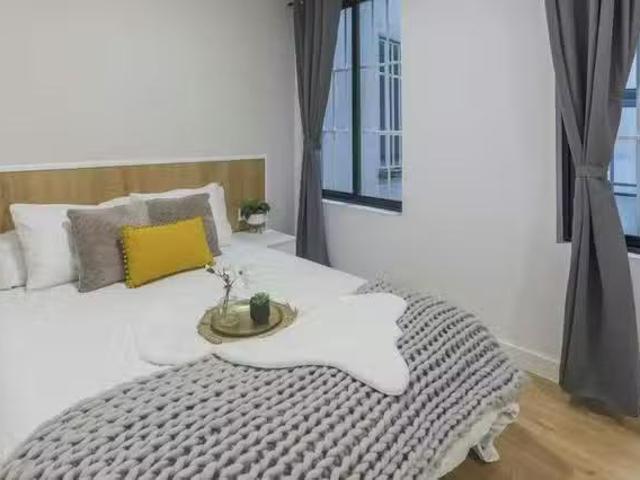 ¡En alquiler! Habitación en Calle de Ventura Rodríguez, Monclo.