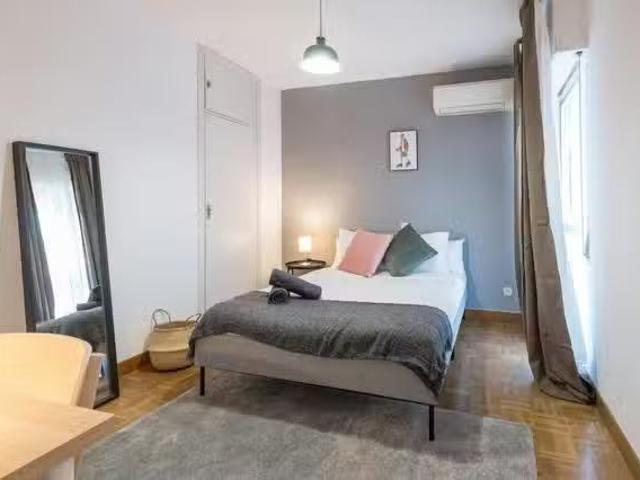 Bonito Habitación en Calle del Comercio, Retiro