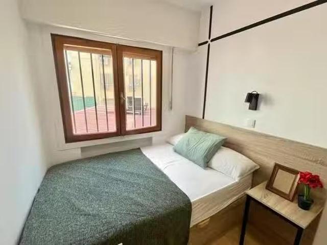 ¡Recién llegado! Habitación en Calle del Petirrojo, Aluche