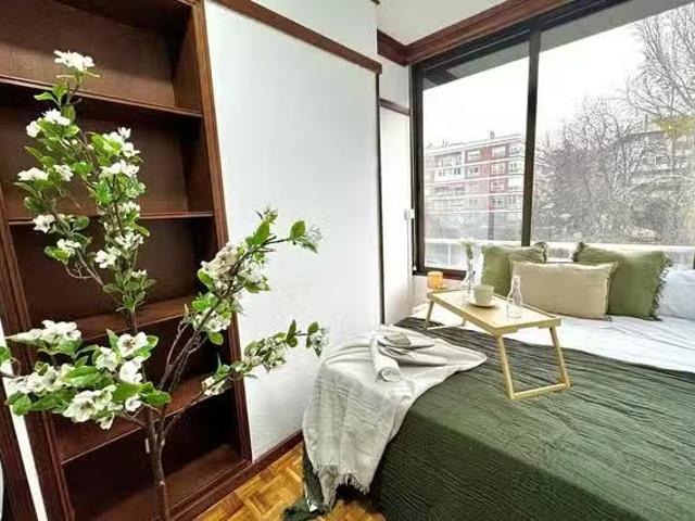 Único Habitación en Calle San Martín de Porres, Moncloa Aravaca