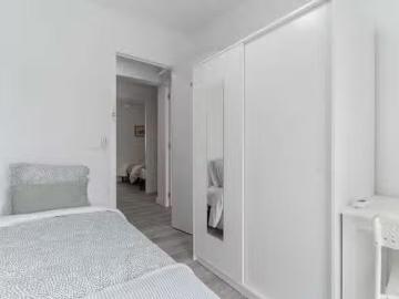 Barato Habitación en Calle Santa Florencia