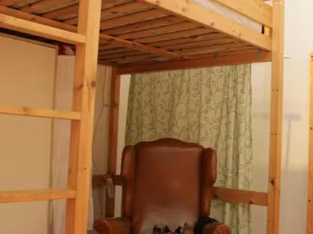 Encantador Habitación en Calle Sol