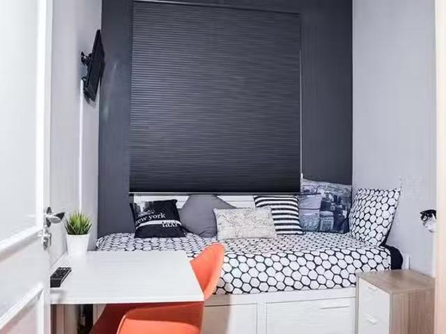 Encantador Habitación en Carrer d'Aragó