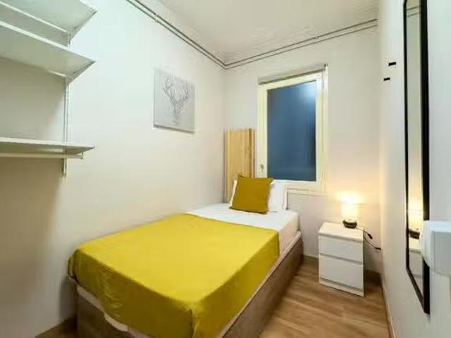 Único Habitación en Carrer de Bertran