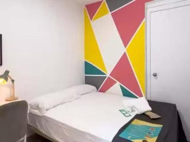 ¡Oferta! Habitación en Carrer de Ferran