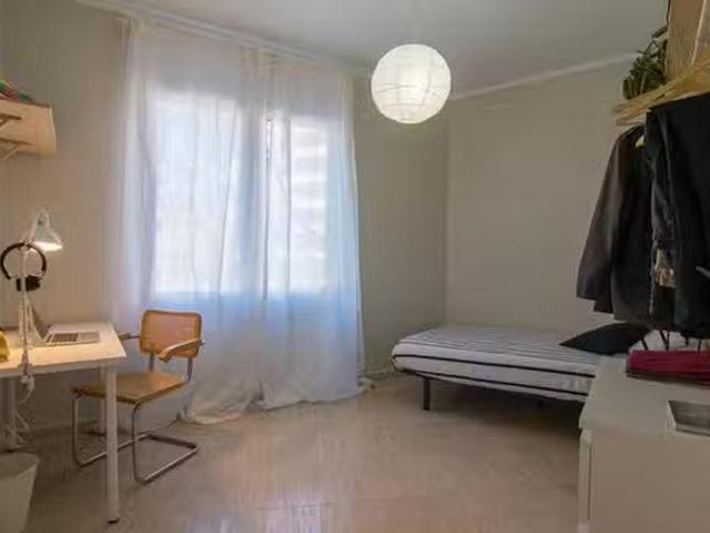 Encantador Habitación en Carrer de la Indústria, Sagrada Familia