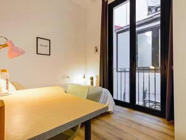 Bonito Habitación en Carrer de la Mercè, El Gòtic
