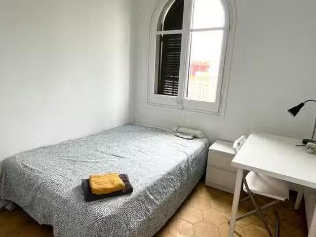 Barato Habitación en Carrer de Muntaner, l'Antiga Esquerra de.