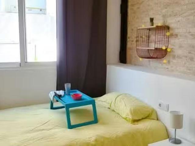 Acogedor Habitación en Carrer de Quart, Ciutat Vella
