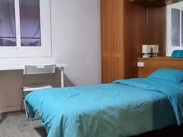 Acogedor Habitación en Carrer del Pare Rodés, Verdum