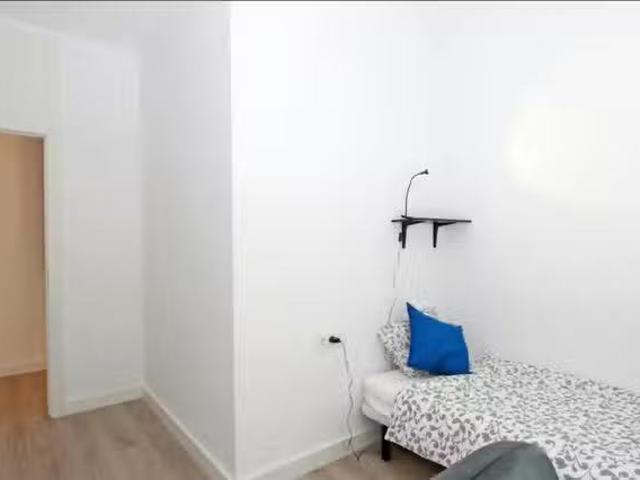 Nuevo Habitación en Carrer del Pas de l'Ensenyança, El Gòtic