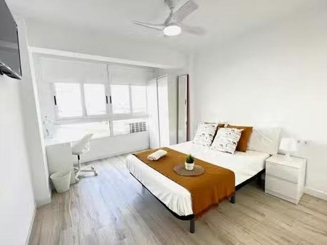 Acogedor Habitación en Carrer Poeta Artola, La Vega Baixa