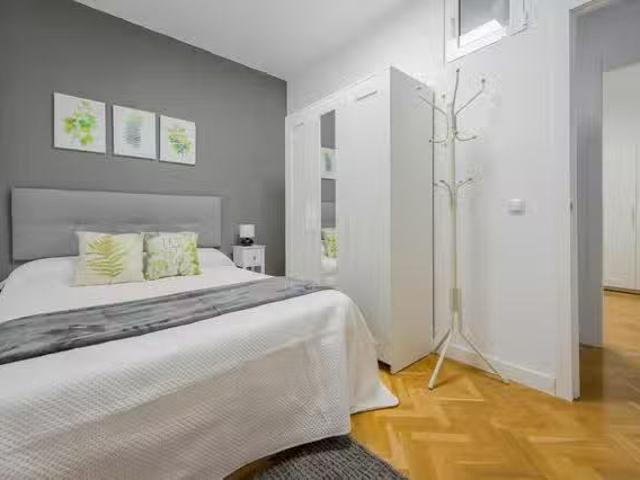 Barato Habitación en Paseo de la Castellana, Almenara