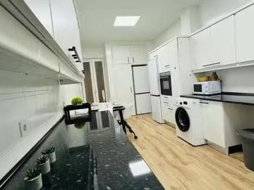 ¡Recién llegado! Habitación en Paseo del Pintor Rosales
