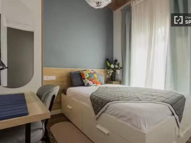 Encantador Habitación en piso compartido en alquiler en el Cam.
