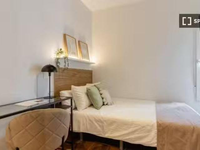 ¡En alquiler! Habitación en piso compartido en alquiler en Opa.