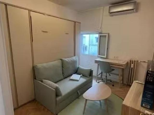 Encantador Habitación en Plaza de Carmona, Campamento