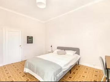 Bonito Habitación en Plaza de la Beata María Ana de Jesús, Cho.