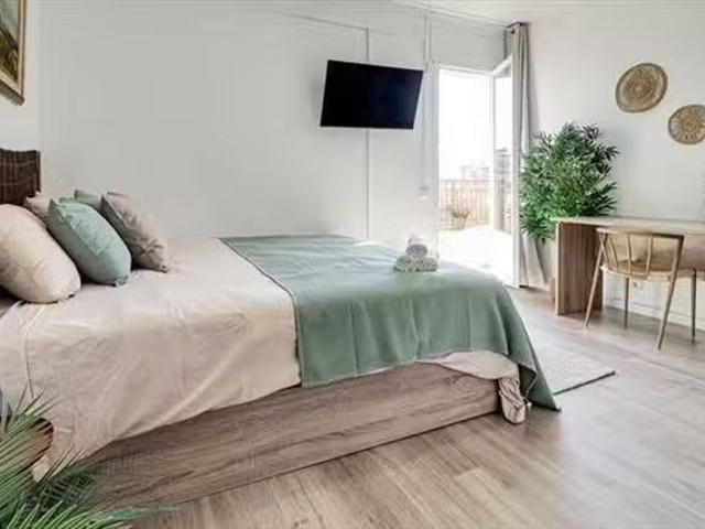 ¡Oferta! Habitación en 201 Passeig Valldaura