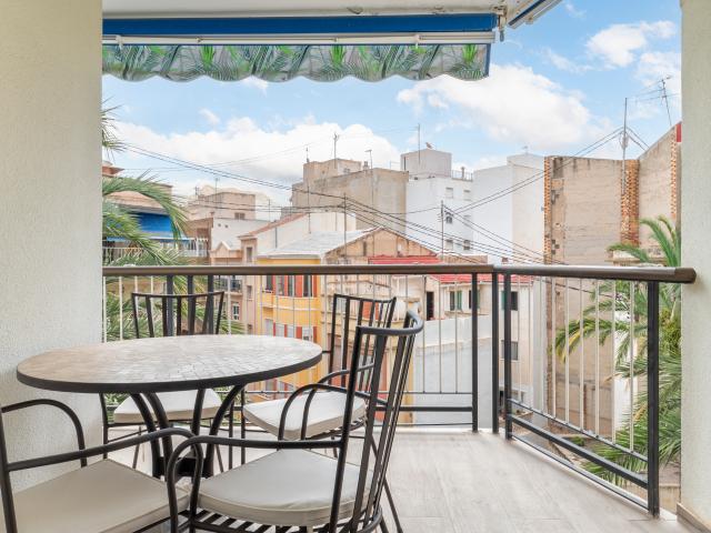 Acogedor Piso Moderno Cerca de la Estación
