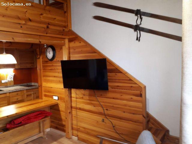 Acogedor piso dúplex con estilo rústico
