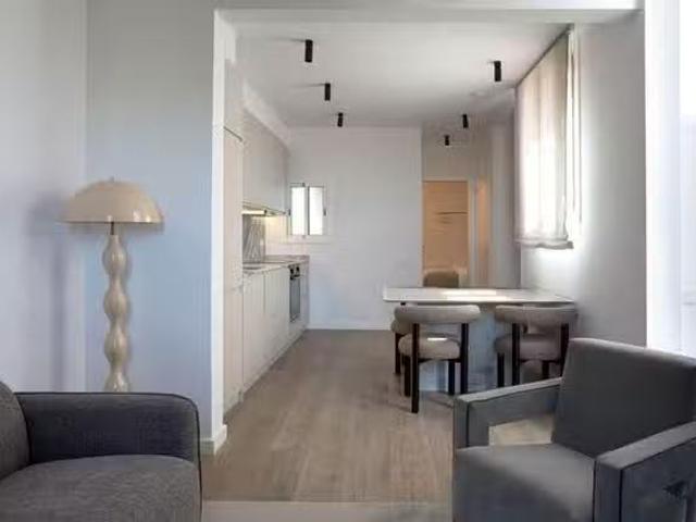 Único Piso de 2 habitaciones en Barcelona