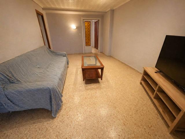 Acogedor piso de 2 habitaciones en El Calvari – València Capital